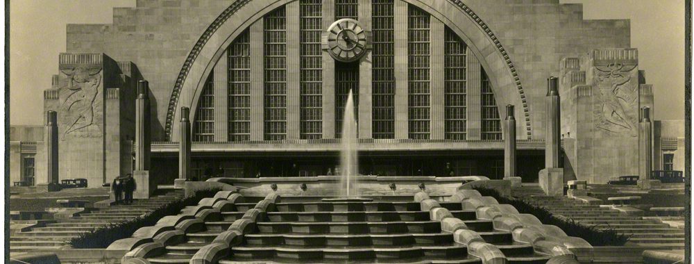 Cincinnati Union Terminal, c.1933.